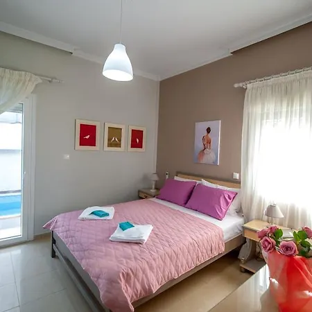 Feriehus Skandalakis Homes & Stalós
