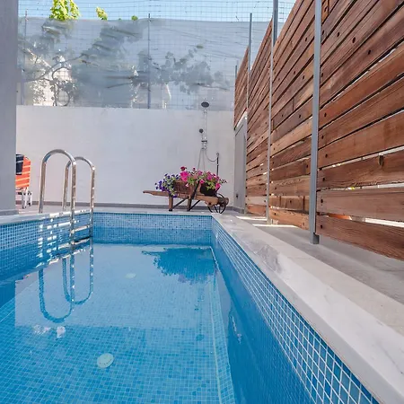 Feriehus Skandalakis Homes &