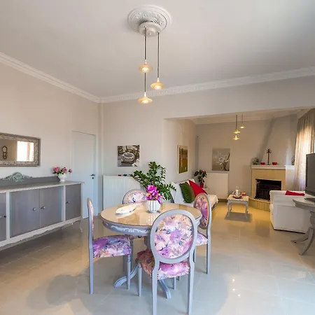 Skandalakis Homes & 度假居 *