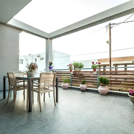 Skandalakis Homes & *
